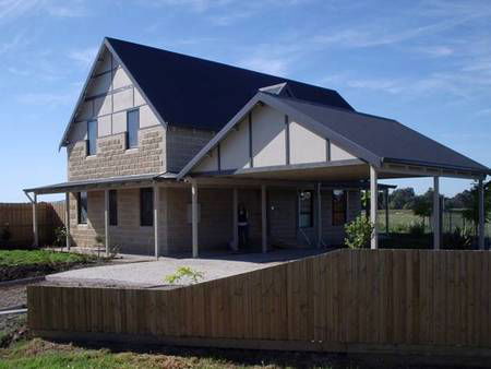 Tessenna Villa - Hervey Bay Accommodation 1