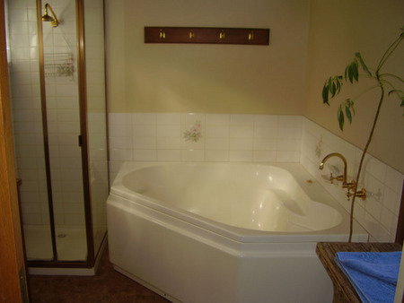 Queenscliff Seaside Cottages - Hervey Bay Accommodation 5