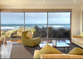 Hearns Beachside Villas - Hervey Bay Accommodation 1