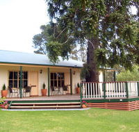 Snowy River Homestead Bed and Breakfast - Hervey Bay Accommodation