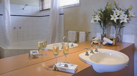 Chatby Lane - Hervey Bay Accommodation 2