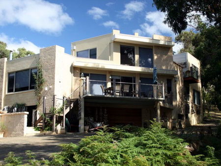 Shepherds Rest - Hervey Bay Accommodation 0