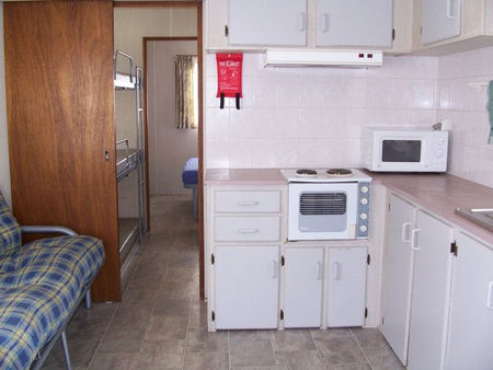 Leongatha Apex Caravan Park - Hervey Bay Accommodation 4