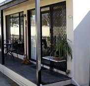 Courtside Cottage Bed and Breakfast - Hervey Bay Accommodation