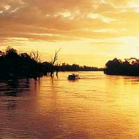 Matahari Houseboats - Hervey Bay Accommodation 4