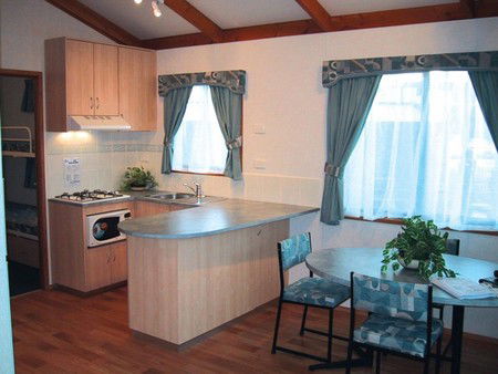 Cowes Caravan Park - Hervey Bay Accommodation 5