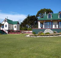 Loves Lane Cottages - Hervey Bay Accommodation