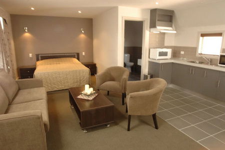 Seymours On Lydiard - Hervey Bay Accommodation 1