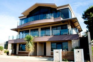 On The Esplanade - Tourism Hervey Bay 0