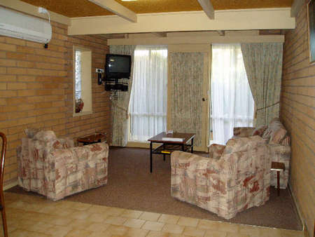 Aaden Holiday Apartments - Hervey Bay Accommodation 0