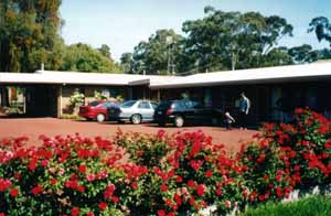 Whispering Gums Motel - Tourism Hervey Bay 0
