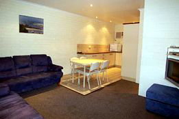 Allambi Holiday Apartments - Tourism Hervey Bay 2