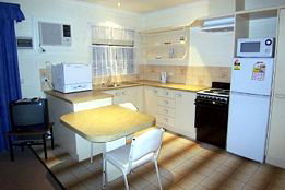 Allambi Holiday Apartments - Tourism Hervey Bay 3