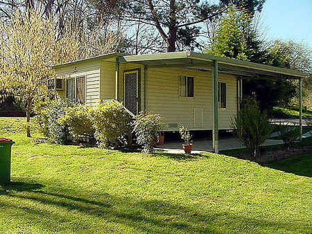 Yackandandah Holiday Park - Hervey Bay Accommodation 2