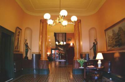 Vue Grand Hotel - Hervey Bay Accommodation 1