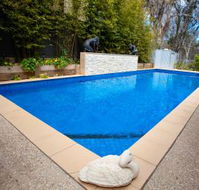 Cock 'n' Bull Boutique Hotel - Hervey Bay Accommodation