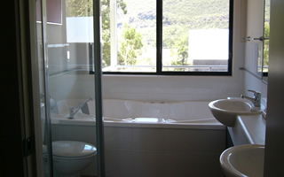 Glengarriff Town Houses - Hervey Bay Accommodation 4