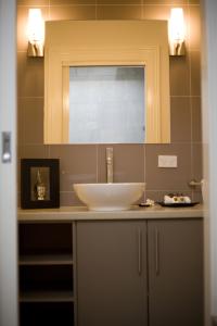 Gallery Apartments - Hervey Bay Accommodation 2