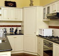 Warrnambools No 1 Luxury Apartment - Hervey Bay Accommodation