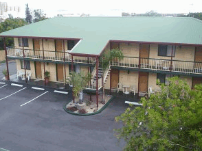 Harbour Lodge Motel - Hervey Bay Accommodation 0