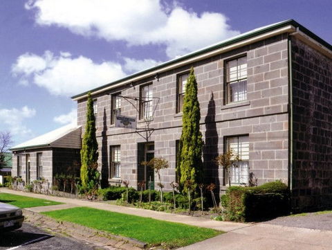 Victoria House Portland - Hervey Bay Accommodation 0