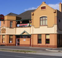 Cross Keys Hotel - Hervey Bay Accommodation