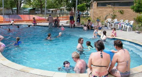 Cohuna Waterfront Holiday Park - Hervey Bay Accommodation 2