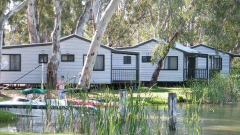 Cohuna Waterfront Holiday Park - Hervey Bay Accommodation 3
