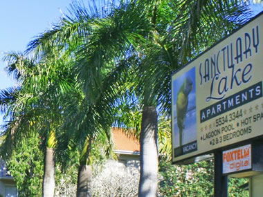Sanctuary Lake Apartments - Hervey Bay Accommodation 5
