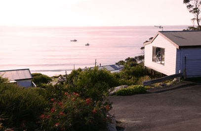 bay of Fires Character Cottage - Hervey Bay Accommodation
