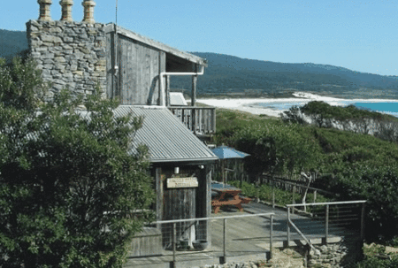 Aurora beach cottage - Hervey Bay Accommodation