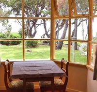Anchlia Waterfront Cottage - Hervey Bay Accommodation