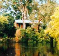 Che Sara Sara Chalets - Hervey Bay Accommodation