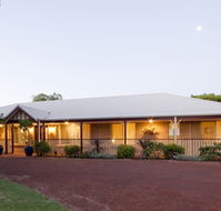 Toby Inlet Bed  Breakfast