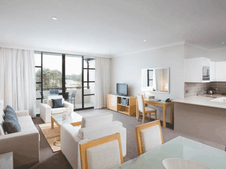 Mantra Kooindah Waters Golf And Spa Resort - Hervey Bay Accommodation 3