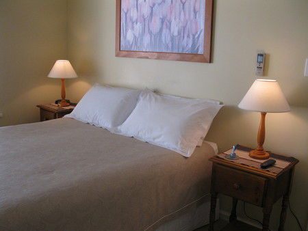 Sussex On Willis Cove Bed And Breakfast - Hervey Bay Accommodation 1