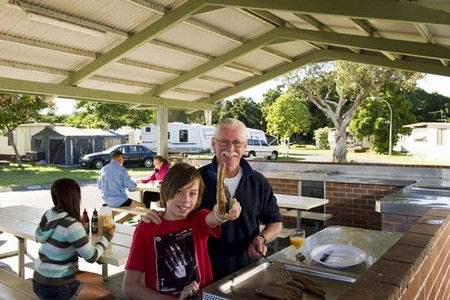 Silver Sands Holiday Park - Hervey Bay Accommodation 2