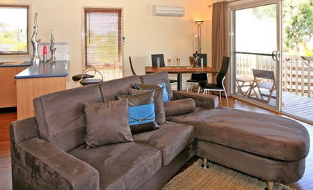 Anglesea Overboard Seaside Cottage - Hervey Bay Accommodation 5