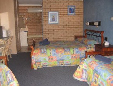 Cameo Inn Motel - Hervey Bay Accommodation 4