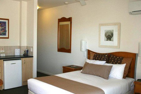 Yamba Beach Motel - Hervey Bay Accommodation 0