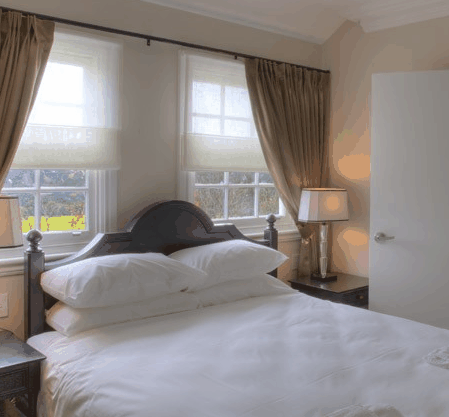 Wallacia Hotel - Hervey Bay Accommodation