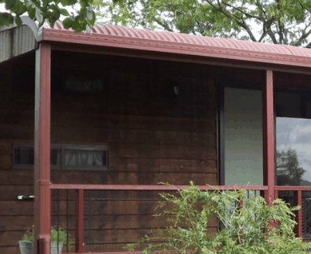 Tumut Log Cabins - Hervey Bay Accommodation 2