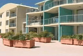 Waldorf Apartment Hotel - Hervey Bay Accommodation