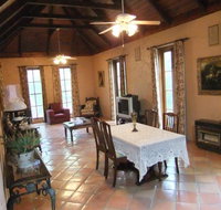 Rose Parterre B  B - Hervey Bay Accommodation