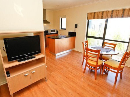 Aquarius Apartments - Hervey Bay Accommodation 1