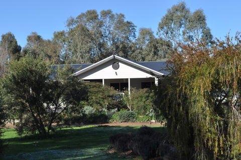 Mansfield Spa Retreat - Hervey Bay Accommodation 0