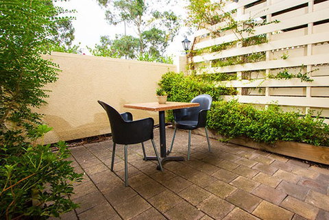 Canberra Short Term & Holiday Accommodation - Hervey Bay Accommodation 1