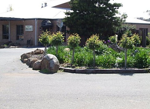 Swaggers Motor Inn, Yass - Hervey Bay Accommodation 4