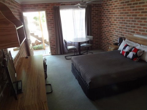 The Palms Motel - Hervey Bay Accommodation 2