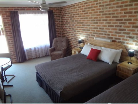 The Palms Motel - Hervey Bay Accommodation 4